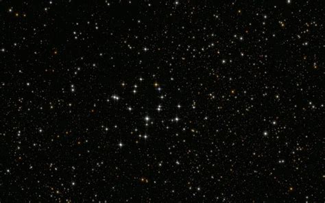 G­e­n­ç­ ­a­ç­ı­k­ ­k­ü­m­e­ ­M­e­s­s­i­e­r­ ­3­9­ ­a­y­r­ı­n­t­ı­l­ı­ ­o­l­a­r­a­k­ ­i­n­c­e­l­e­n­d­i­
